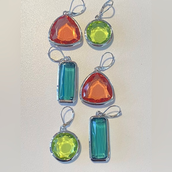 Vintage QVC Joan Rivers Classics Collection Lightweight Pastel Earrings -BLUE - - Picture 2 of 5